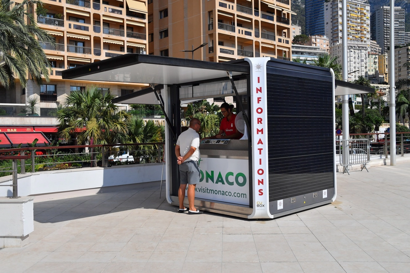 Kiosque d'informations solaire