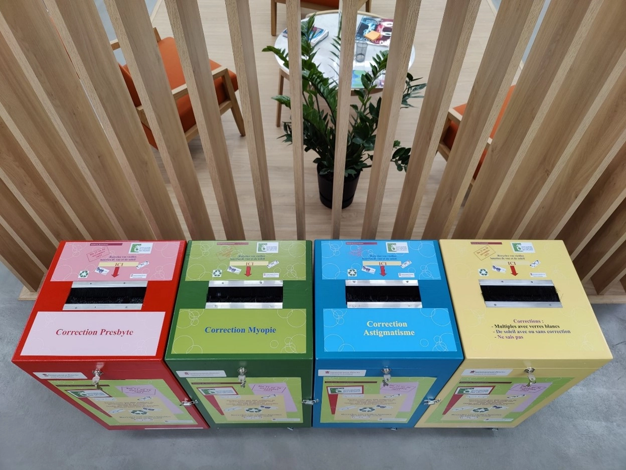 Container collecte lunettes